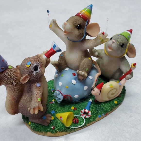 Charming Tails "Party Animals" Figurine Collectible - Picture 5 of 9